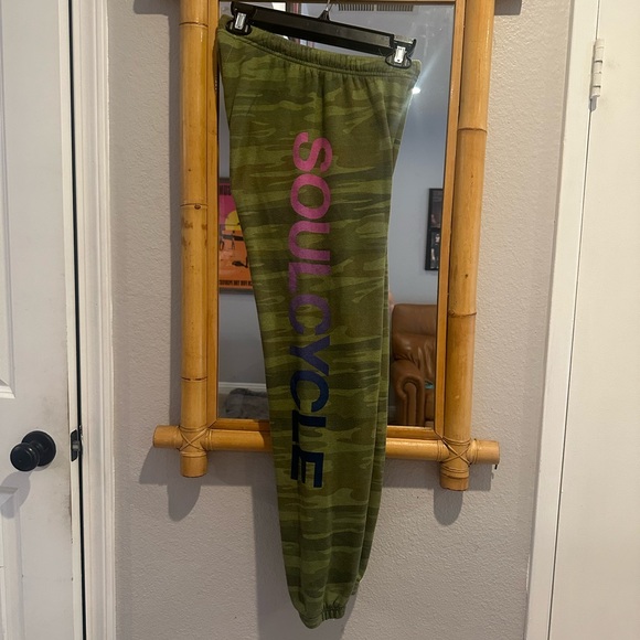 Aviator Nation x Soulcycle army style sweatpants - Picture 4 of 16